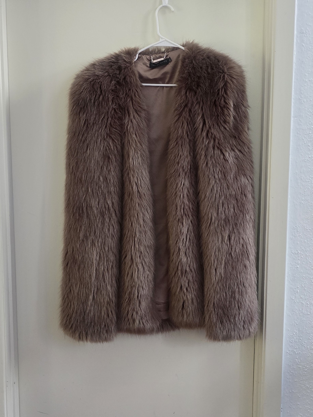 Lavish Alice Mauve Taupe Faux Fur Cape Jacket Coat US 8 UK 12 Medium